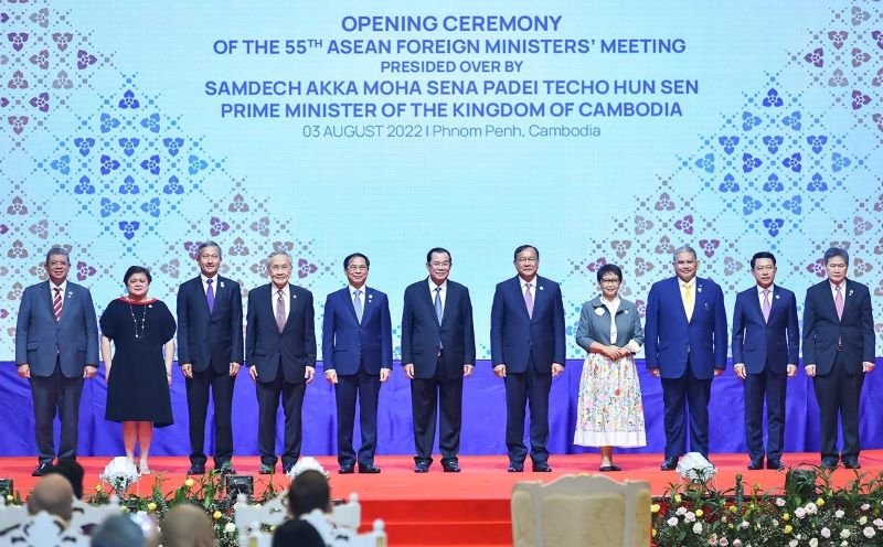 ASEAN Foreign Ministers gather in Phnom Penh for key issues 