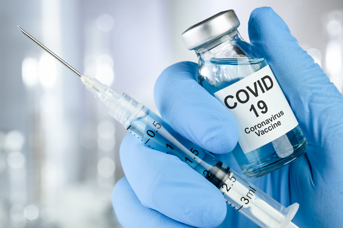 Hanoi accelerates Covid-19 vaccination for all locals