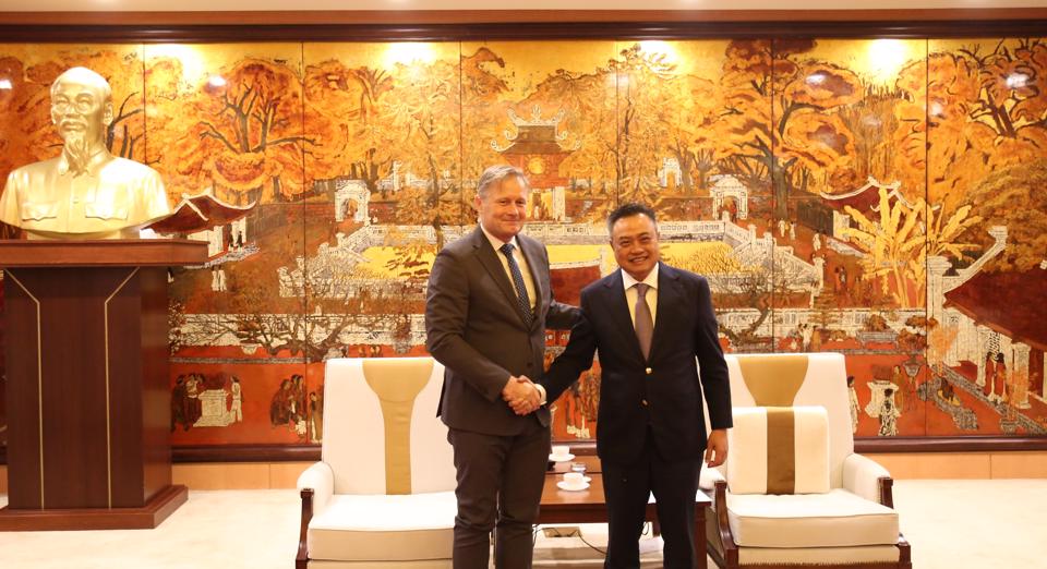 Hanoi, Denmark discuss cooperation potential in green urban development