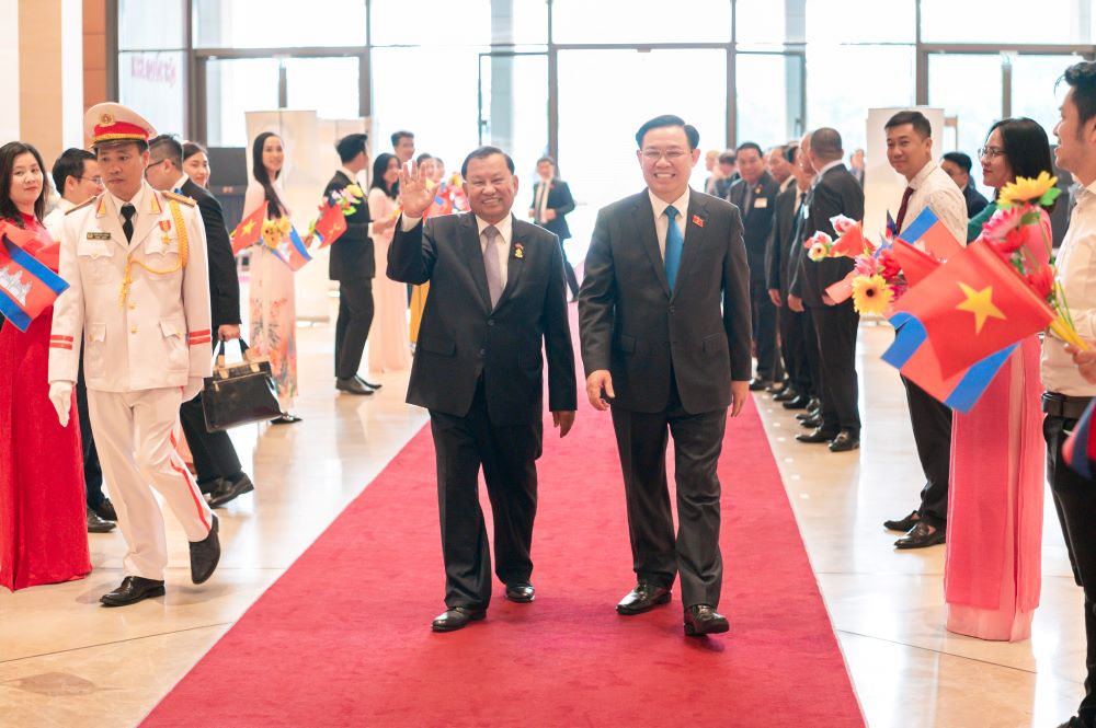 Cambodian Senate President visits Vietnam, agreements hopefully inked