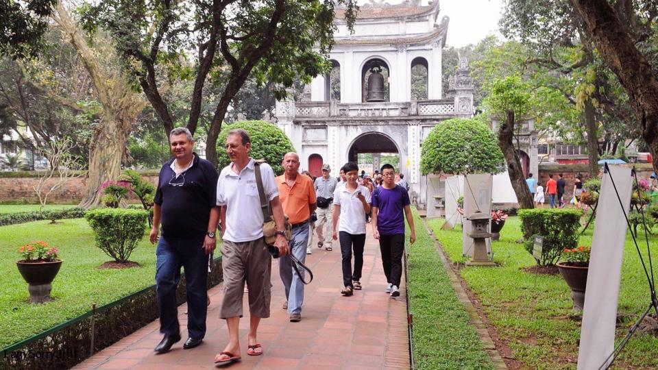 Hanoi's tourism slightly expands in October