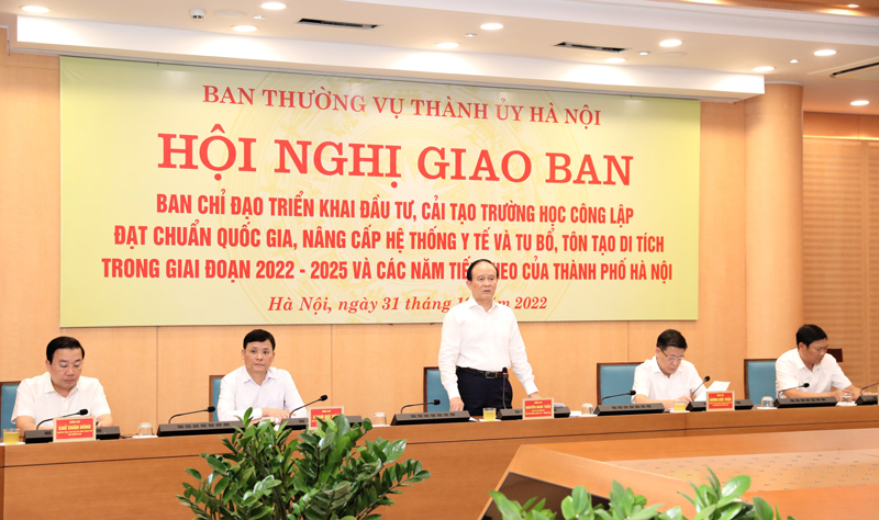 Hanoi focuses on investment projects in healthcare, culture, education