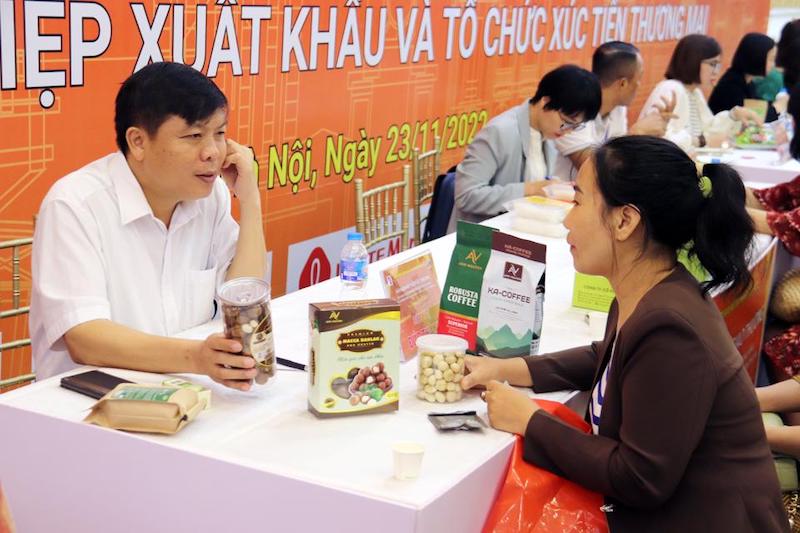 Hanoi and other localities boost trade links for farm produce