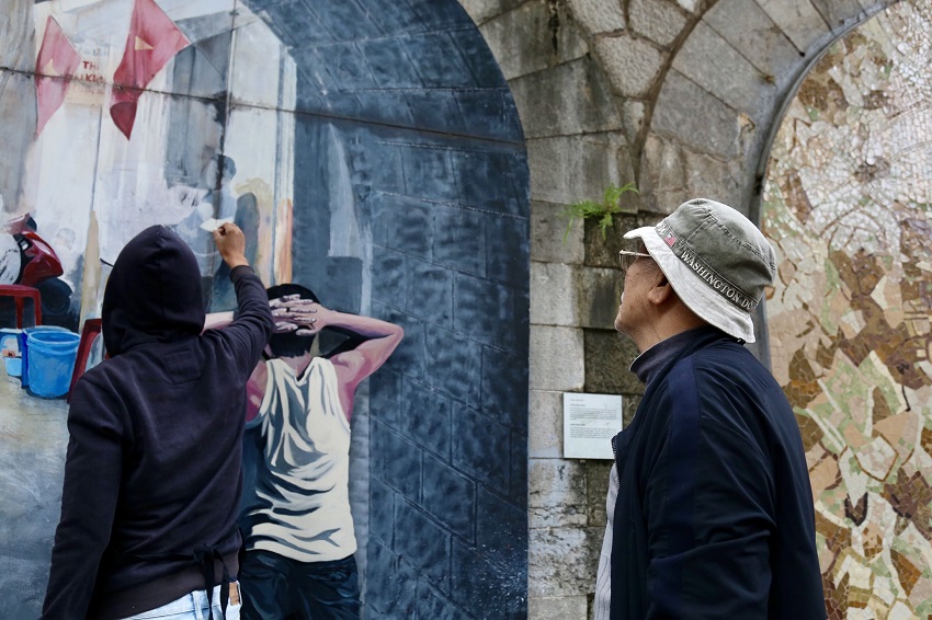 Phung Hung mural street revived