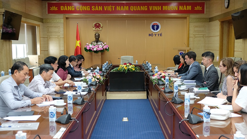 Vietnam shows leading role in regional health services US CDC