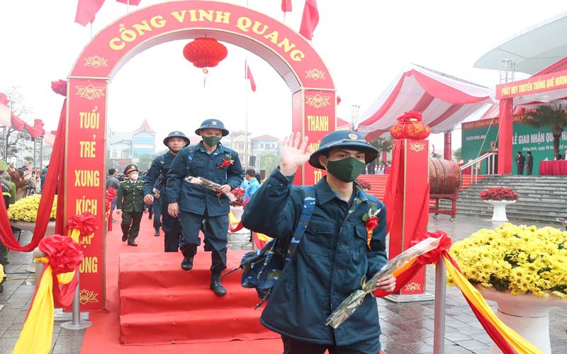 Hanoi youths take great pride for military service