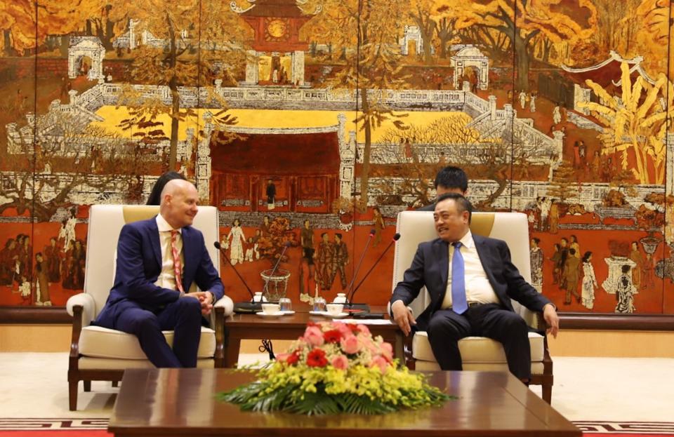 Hanoi to boost relationships with Dutch partners