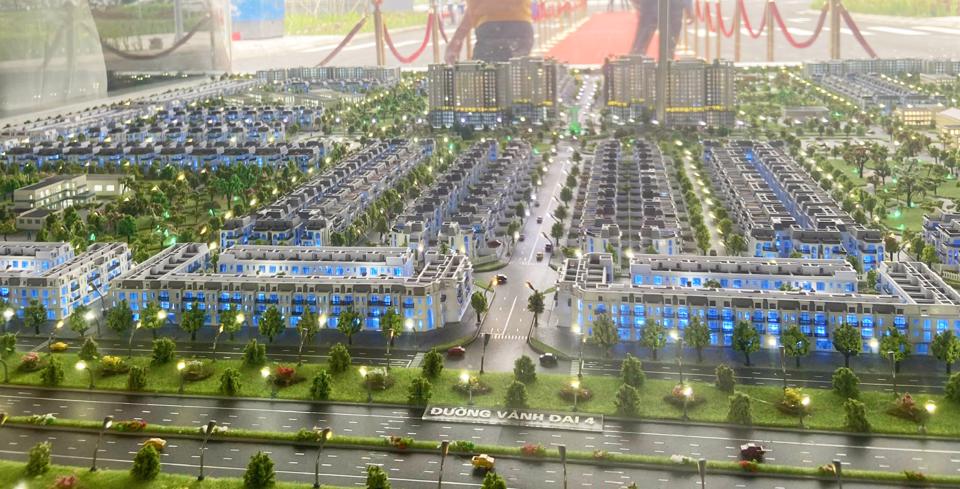 Hanoi’s mayor urges speedy progress in Ring road No.4 project