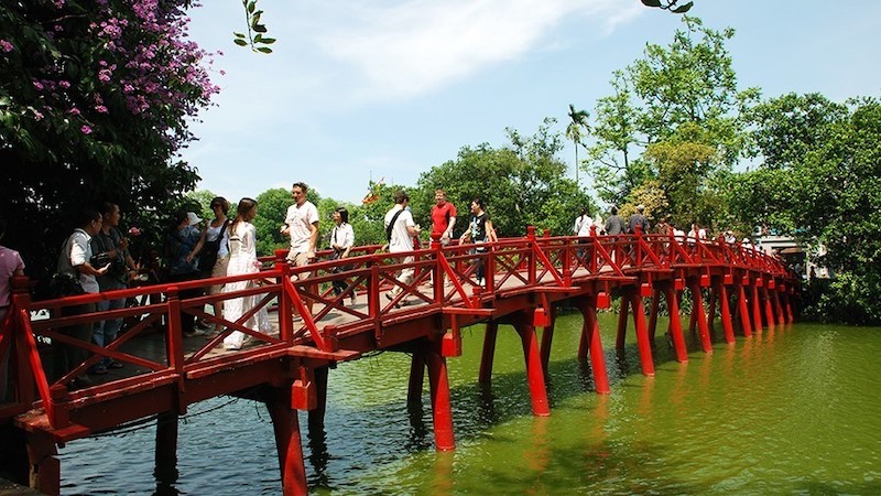 Hanoi receives almost 5.9 million visitors in January-March