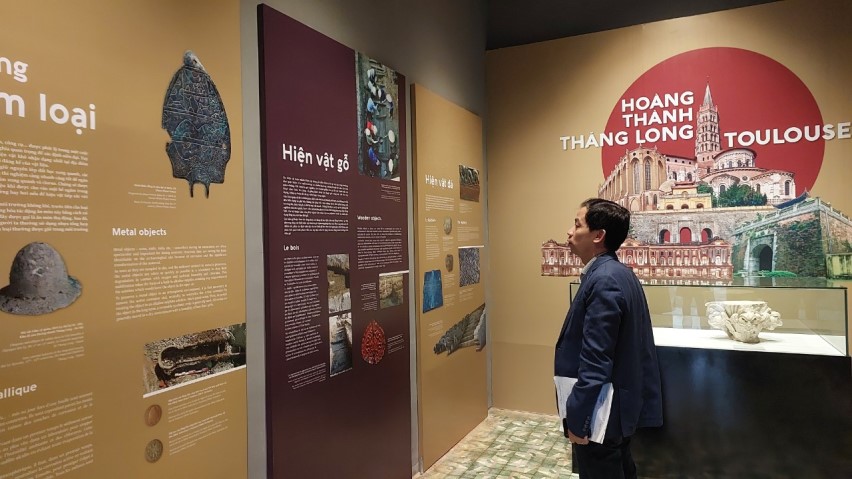 Artifacts of Hanoi and Toulouse on display