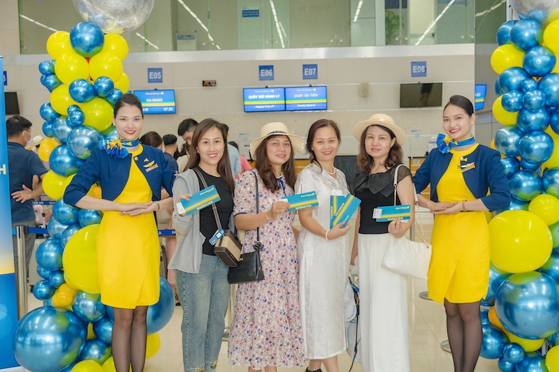 Vietravel Airlines launches Hanoi-Cam Ranh/Da Lat air routes