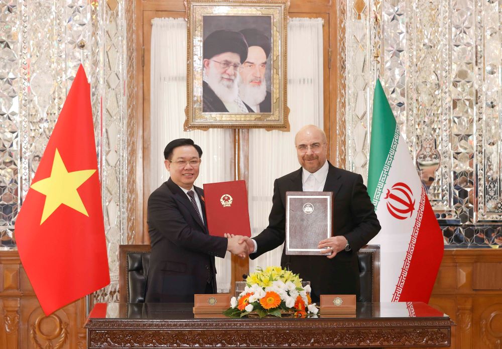 Vietnam-Iran’s first legislative agreement inked  