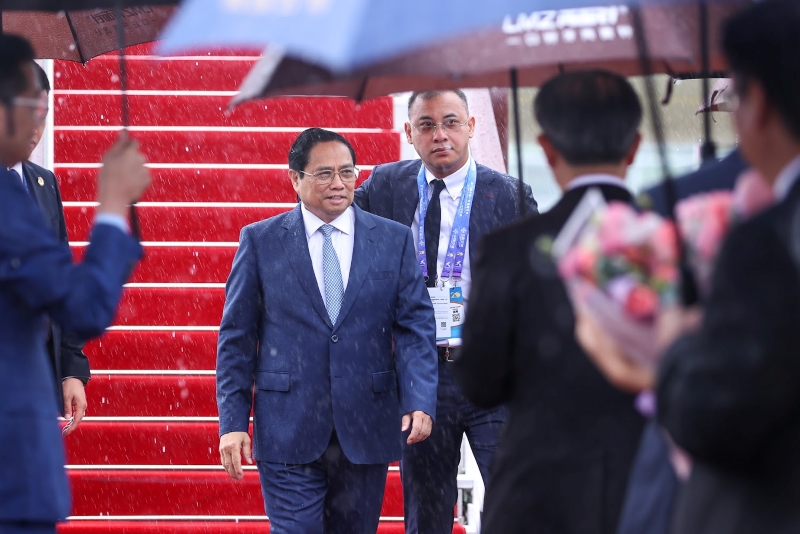 Prime Minister Pham Minh Chinh touches down in China for  Expo and summit 