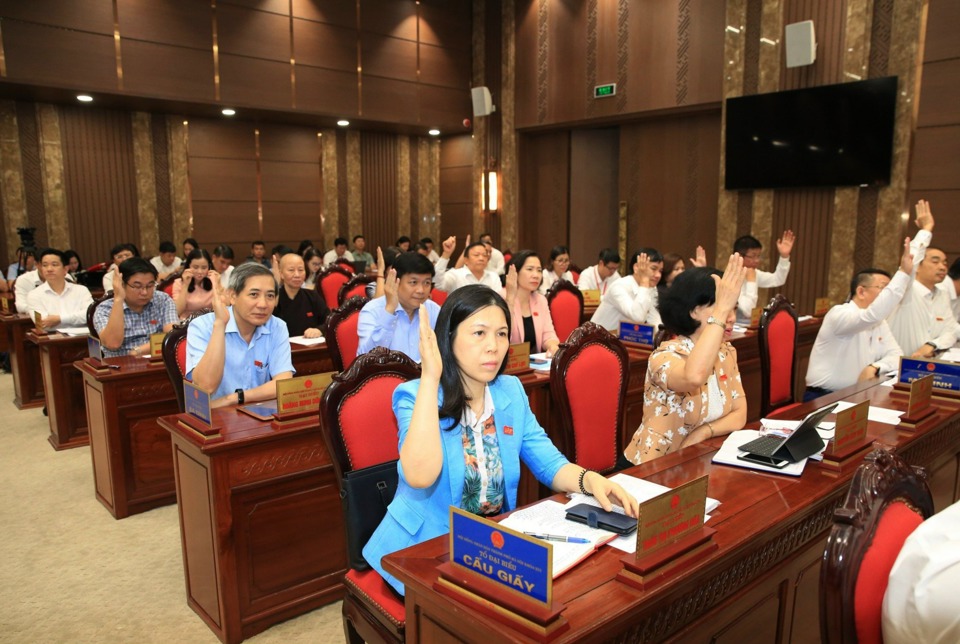 Hanoi ratifies resolution on enhancing fire prevention and firefighting