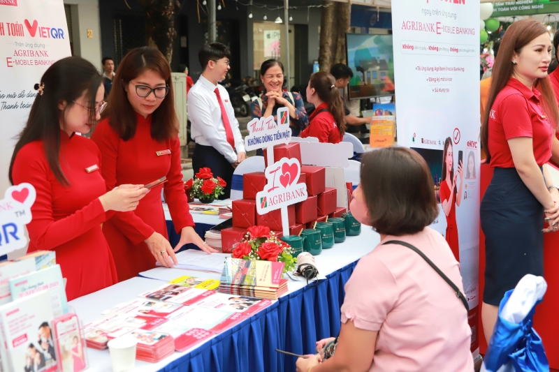 Hanoi Cashless Streets to foster digital transactions