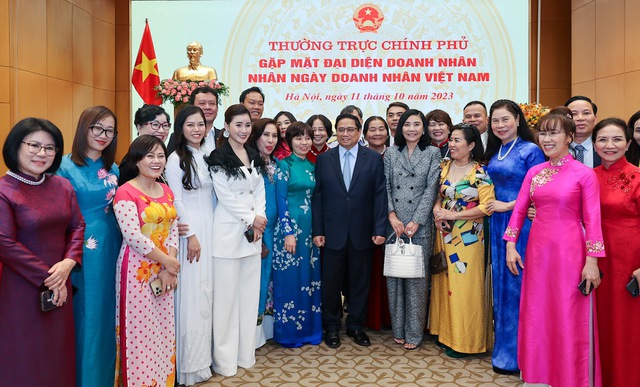 Enterprises, entrepreneurs are bedrock of a prosperous Vietnam