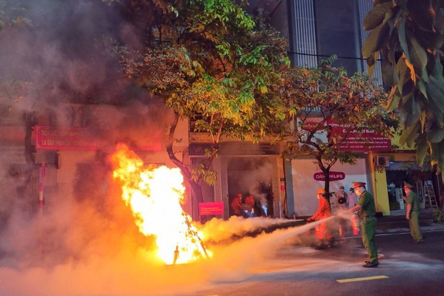 Hanoi keeps enforcing fire prevention and firefighting measures