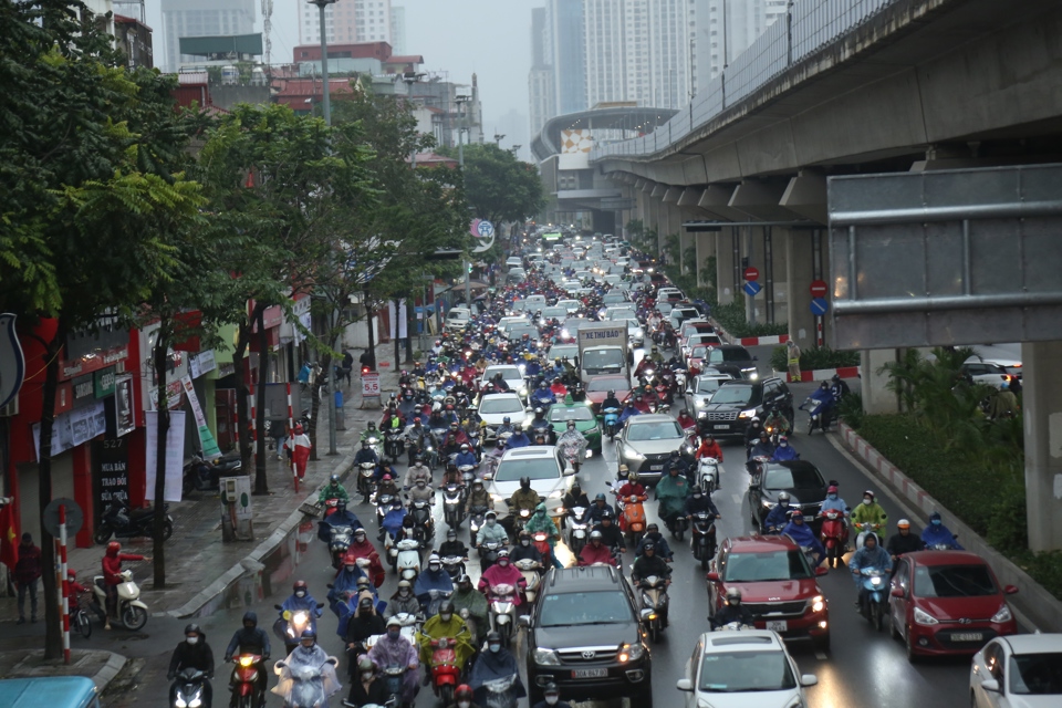 Hanoi promotes multi-agency cooperation in ensuring traffic safety