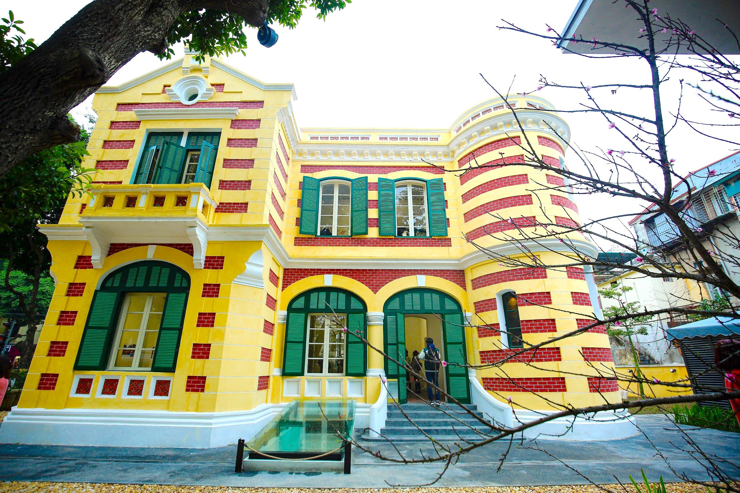 Restoring old French-style villas: Preserving Hanoi's past