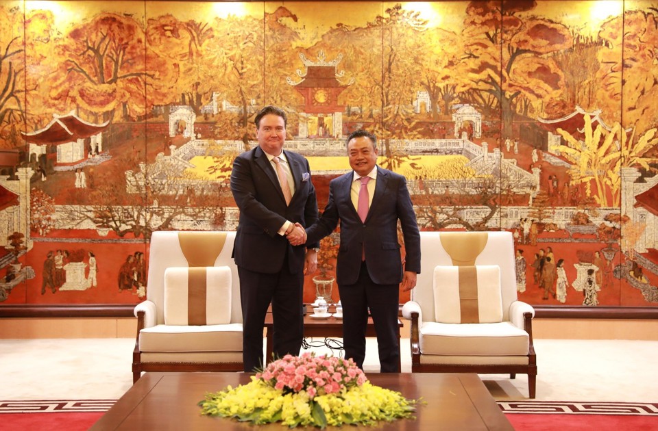 Hanoi promotes ties with Los Angeles