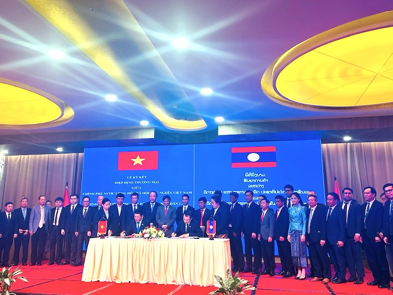 New Vietnam-Laos trade agreement signed