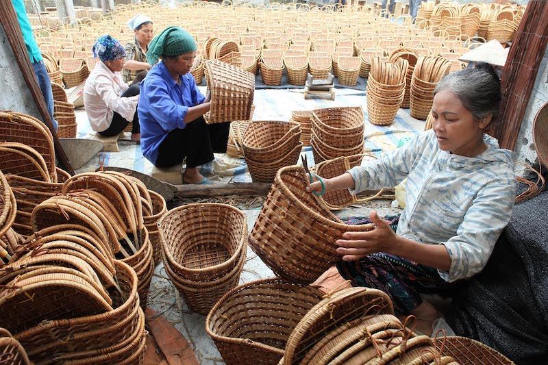  Hanoi to develops craft villages for sustainable growth  