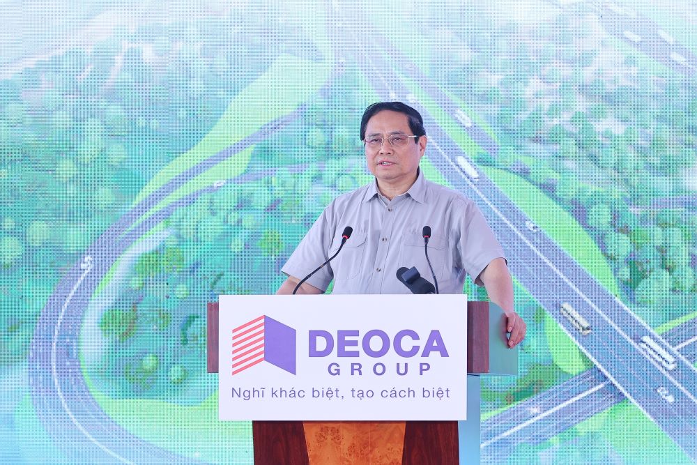 Vietnam starts construction of US$432 million expressway to China  