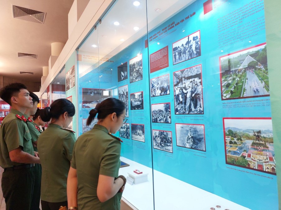 Artifacts from Dien Bien Phu victory on display at Ho Chi Minh Museum