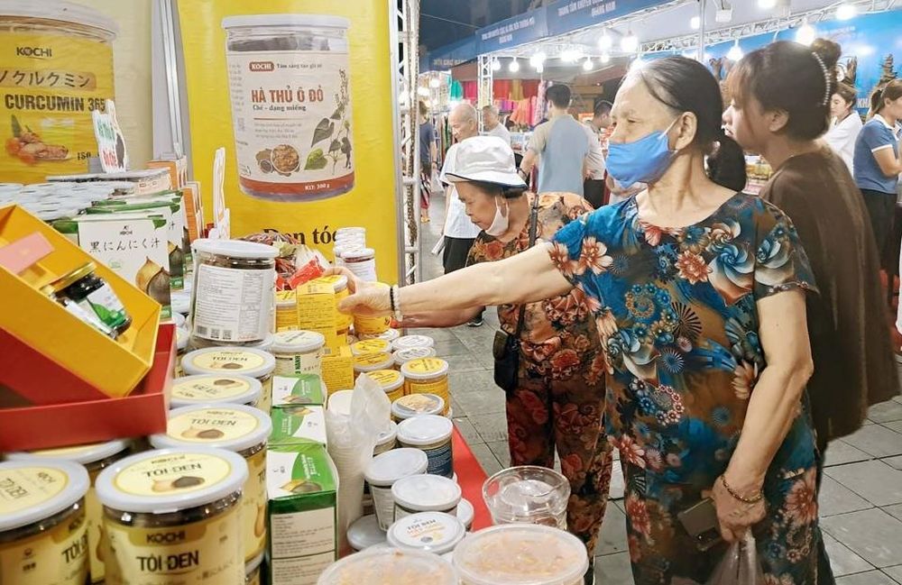 Vietnam export-oriented trade fair attracts 80 businesses nationwide