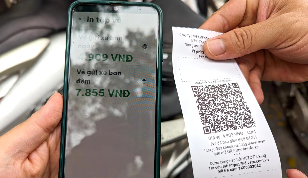 Positive response to cashless car parking in Hanoi