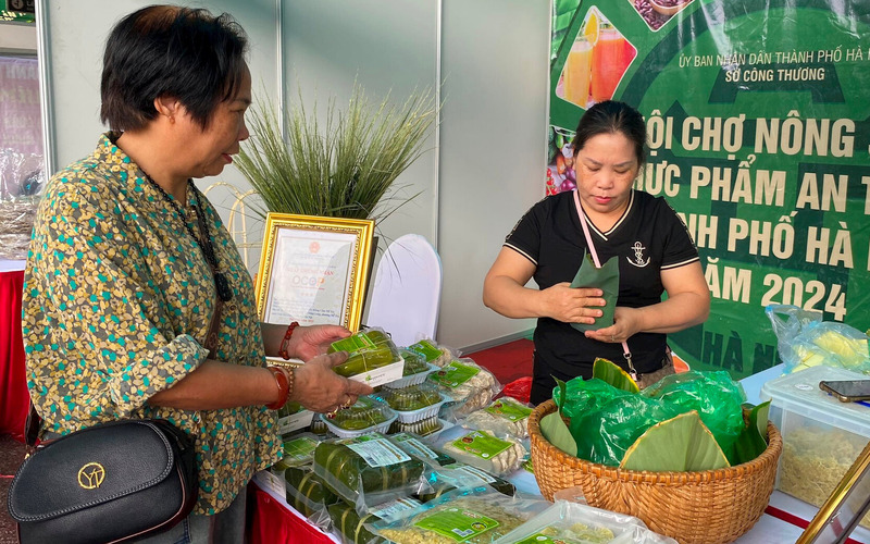 Hanoi fair gives consumers better access to safe agricultural products