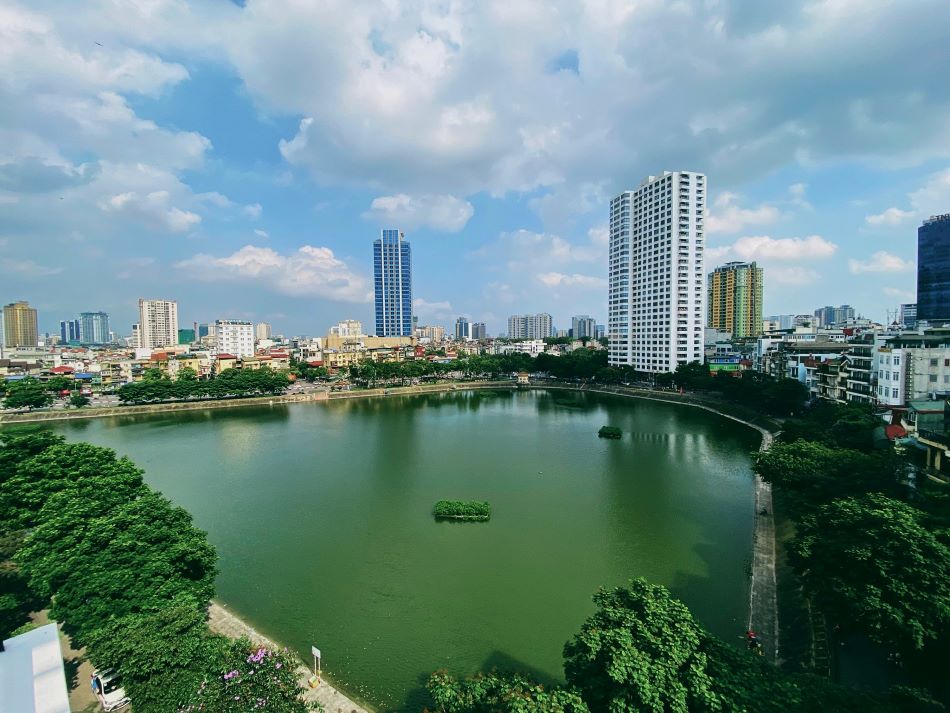 Hanoi pedestrianizes Ngoc Khanh Lake shore