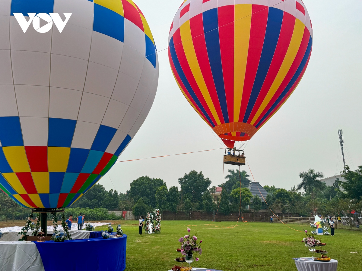 Hot air balloon ride launched, new tourist offering of Hanoi