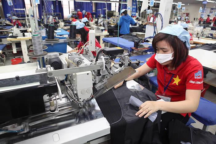 Hanoi's economy maintains robust growth in H1