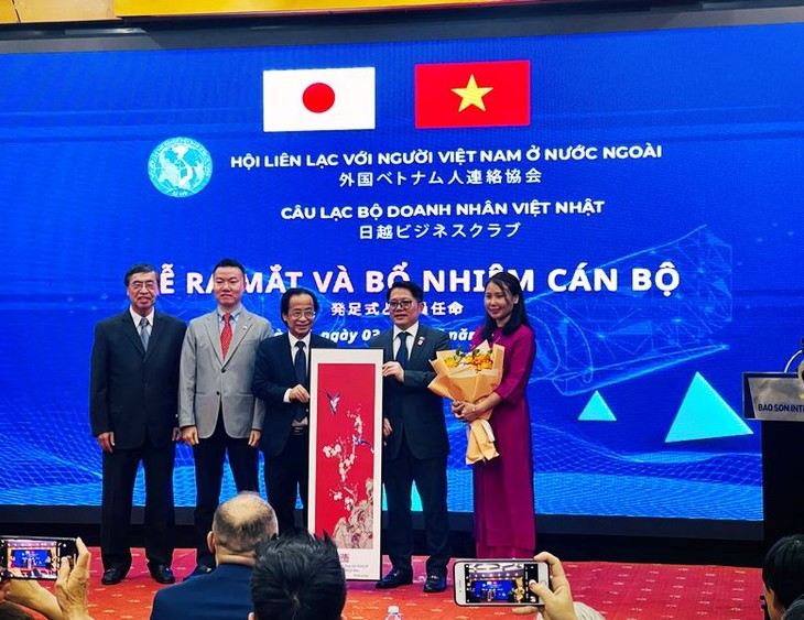 Overseas Vietnamese advance Vietnam-Japan trade and business cooperation