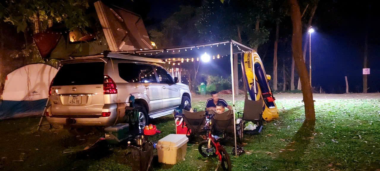 Hanoi's camping attracts visitors seeking nature experiences