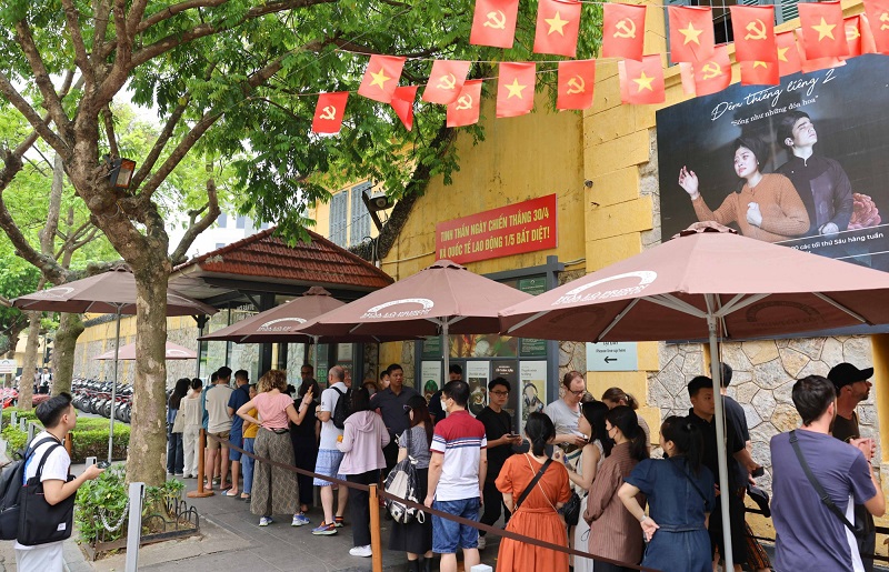 Vietnam mulls visa waiver for tourism boost