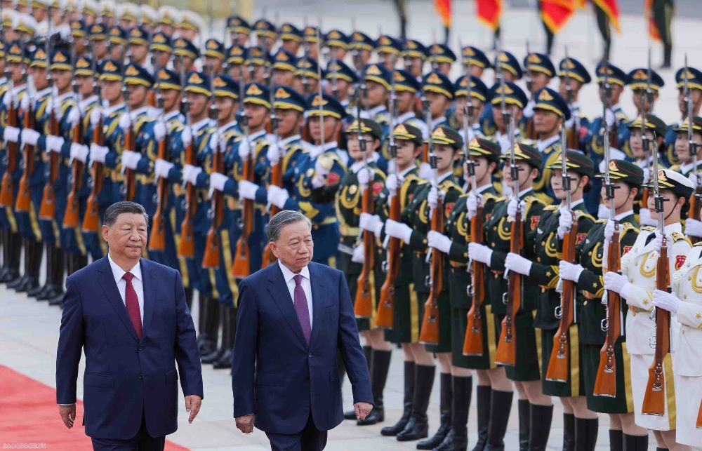 China welcomes Vietnam president with 21 cannon salute 