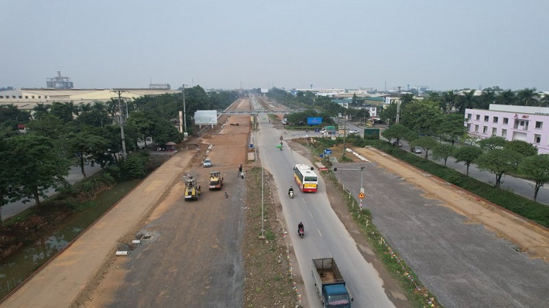 Hanoi to speed up land clearing for key infrastructure projects