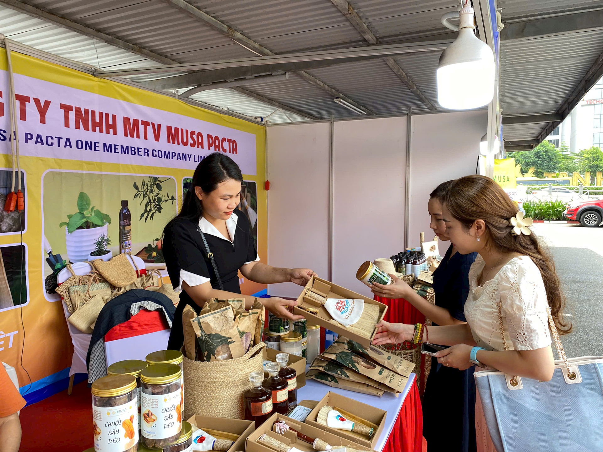 Hanoi launches campaign for green and sustainable consumption