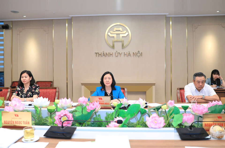 Hanoi Party chief urges production restoration, support for farmers affected by typhoon