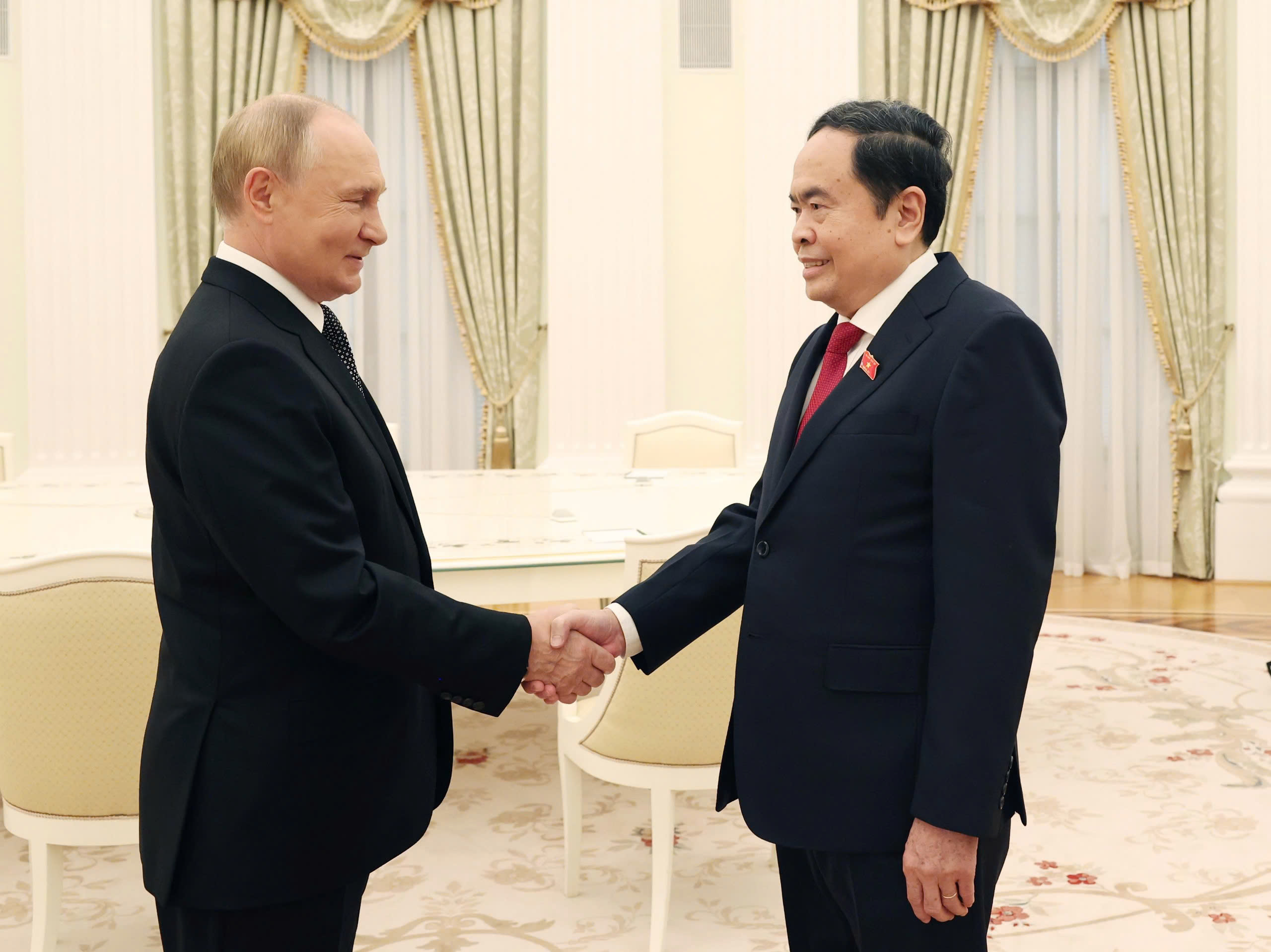 Vietnam-Russia relations continue to strengthen: Putin