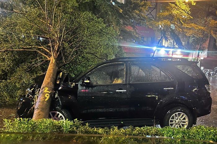 Yagi storm exposes need for more car parks in Hanoi