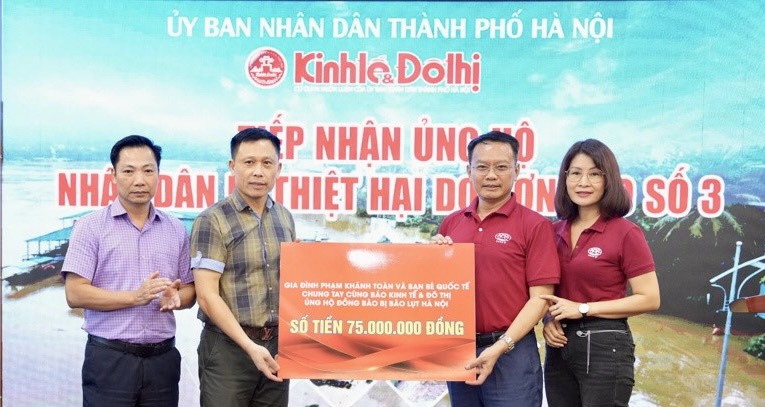 Vietnamese students in the US make a heartfelt donation to flood victims