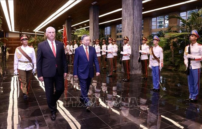 Cuba holds grand welcome ceremony for General Secretary and President To Lam