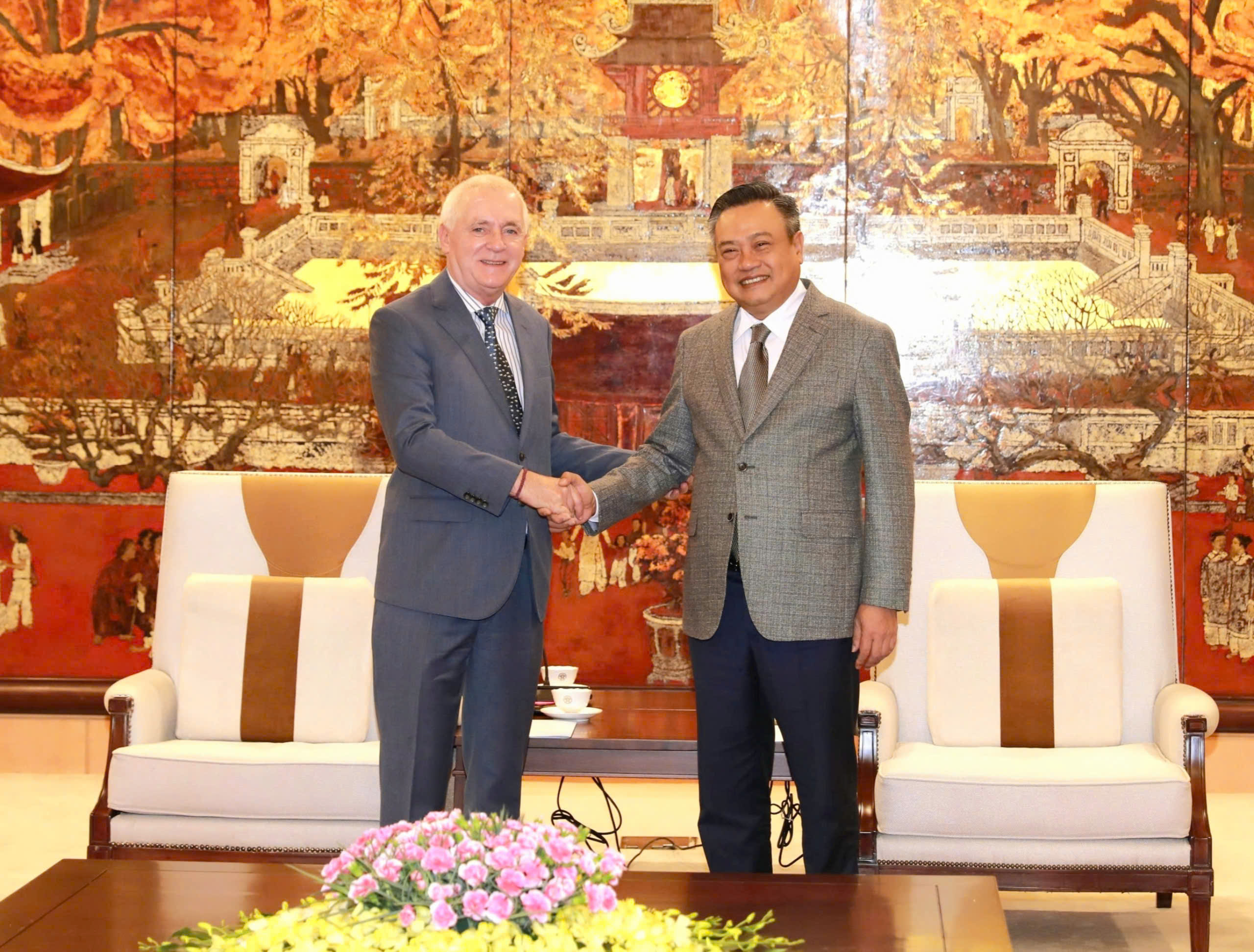 Hanoi to strengthen ties with Argentina's localities via cultural programs