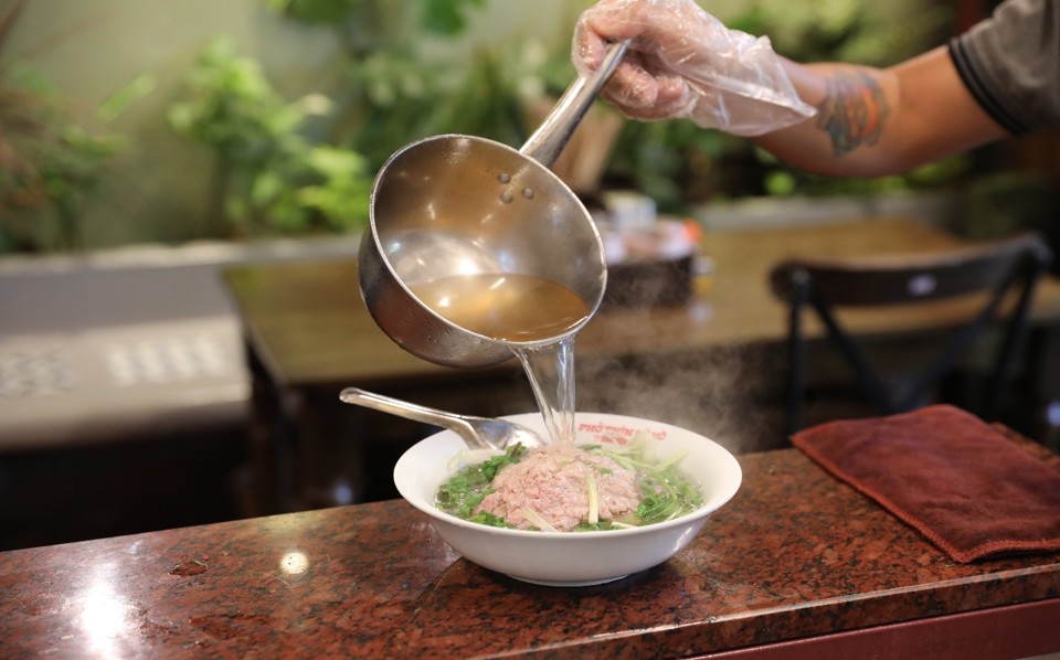 Finding ways to make Hanoi pho, a global dish