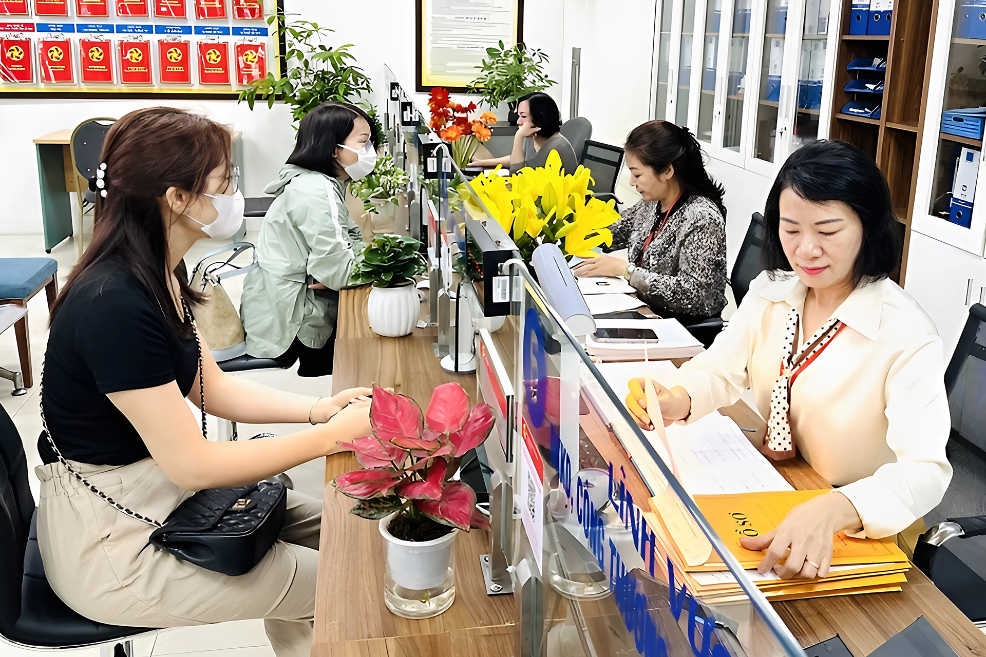 Hanoi to establish customer service hub for administrative reform