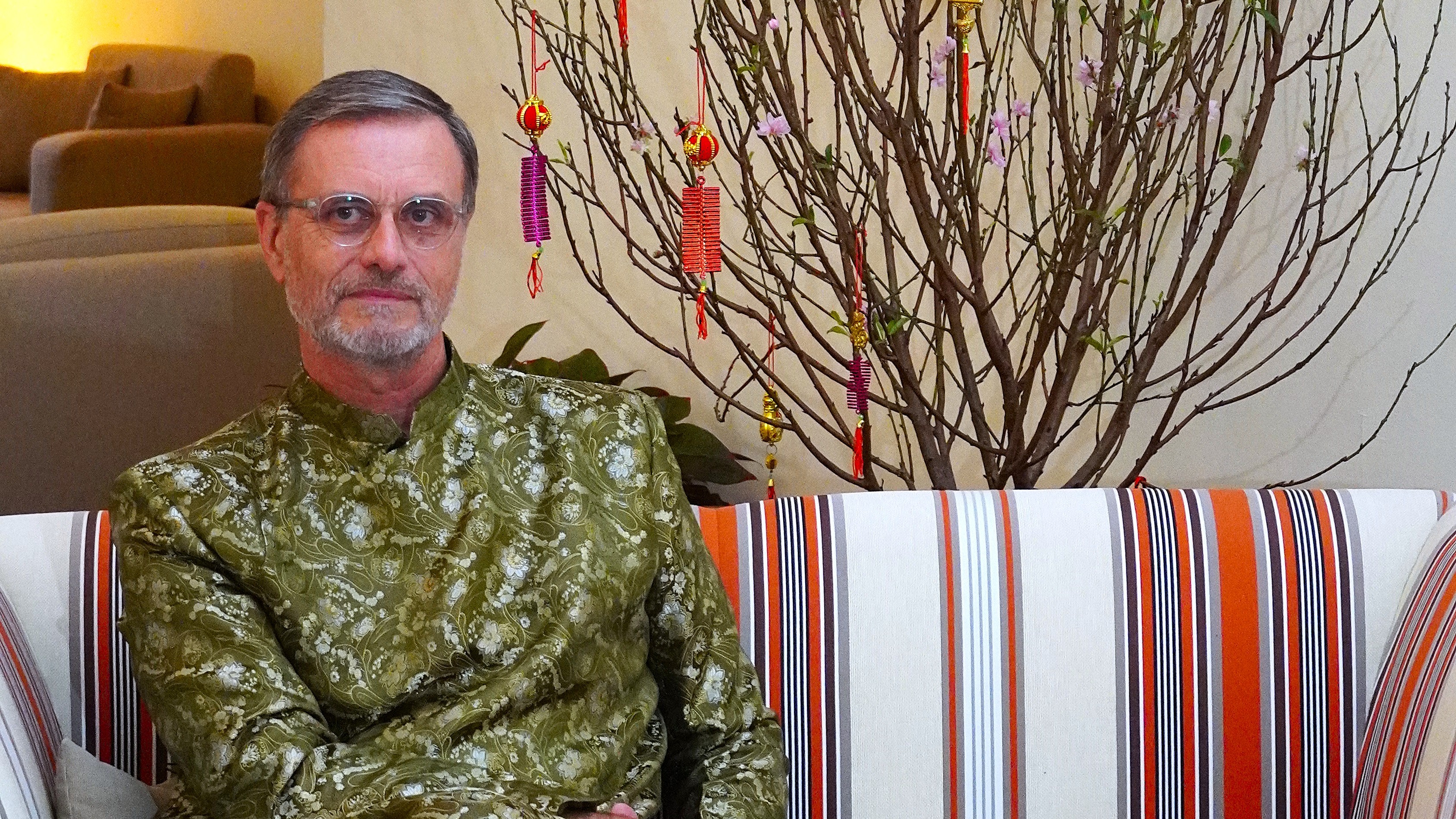 French ambassador falls for Hanoi and Vietnamese ao dai