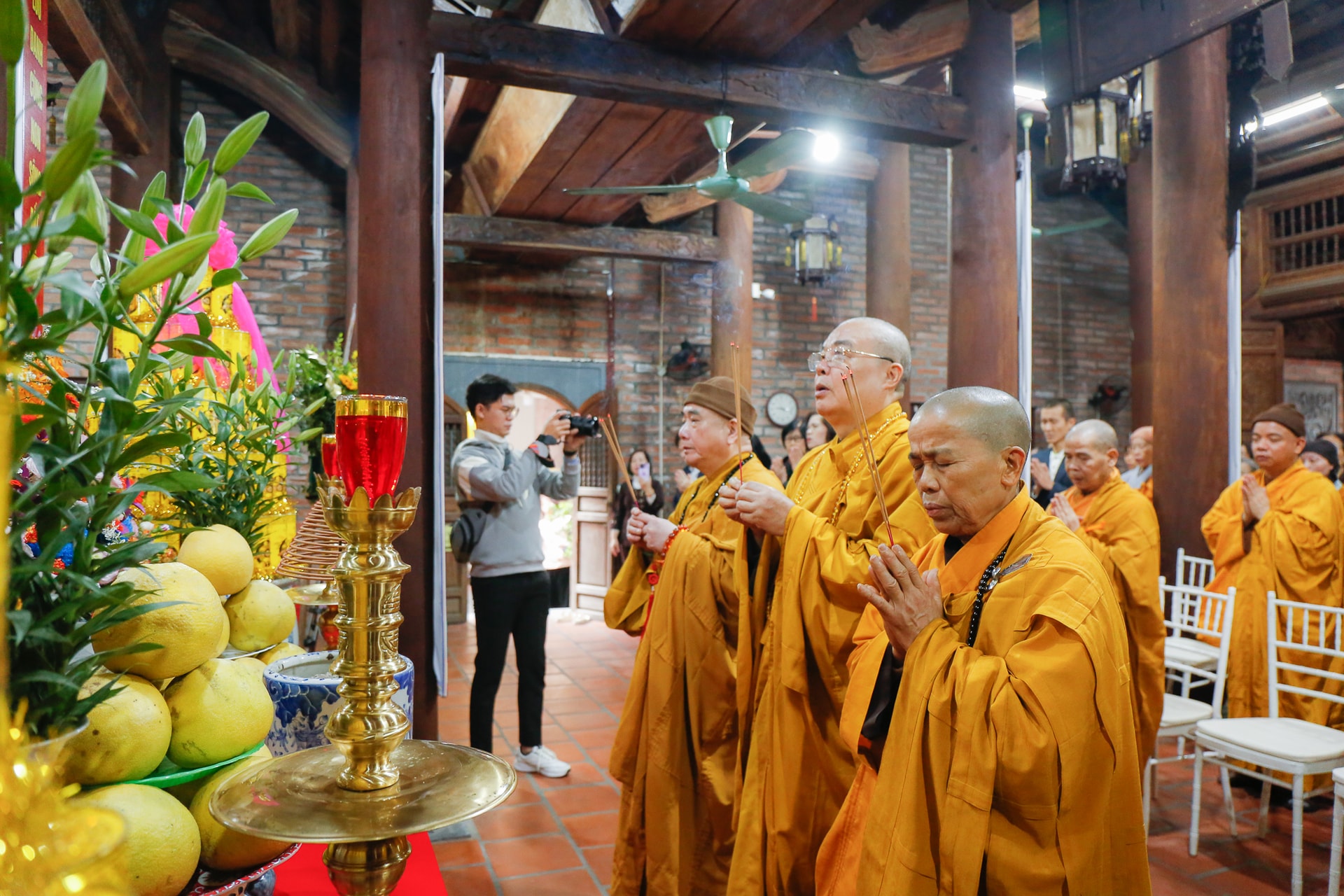 Hanoi holds requiem for martyrs and victims of 1972 B-52 bombing massacre